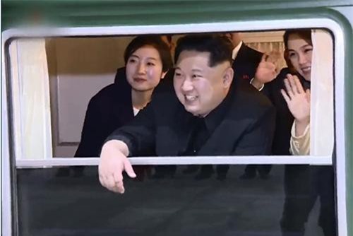 Thượng đỉnh Mỹ - Triều: Chủ tịch Kim Jong-un tới biên giới Việt-Trung vào sáng 26/02