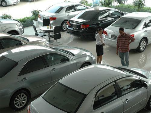 BẢN TIN TÀI CHÍNH-KINH DOANH: Ôtô nhập khẩu cạnh tranh khốc liệt, giá lúa đi xuống khiến nông dân lao đao