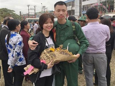 Chuyện tình yêu bộ đội nghĩa vụ: 'Còn tin còn yêu còn cố gắng'
