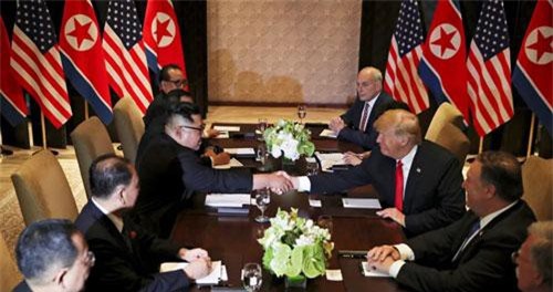 Ông Trump và ông Kim Jong-un có thể họp báo chung sau thượng đỉnh ở Hà Nội