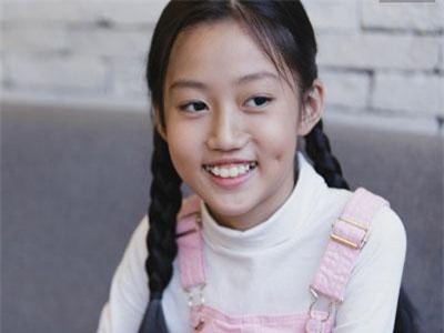 CLIP: Sao nhí Mai Cát Vi diễn lại cảnh quát Ngô Thanh Vân