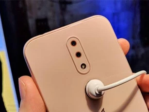Trên tay smartphone camera kép, giá rẻ của Nokia