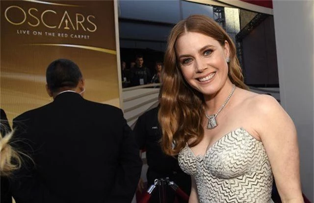 Minh tinh Hollywood khoe váy áo lộng lẫy trên thảm đỏ Oscar 2019 - 17