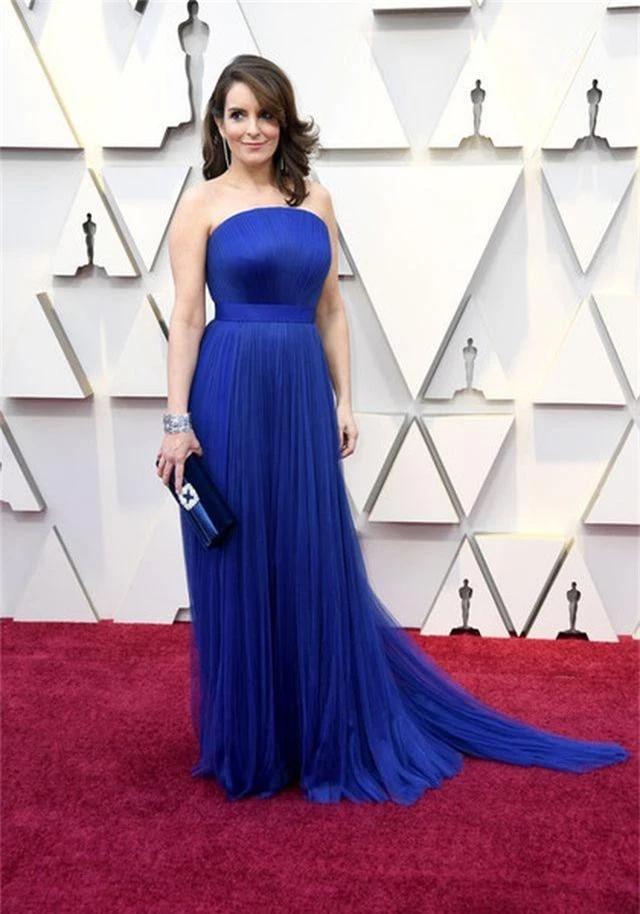 Minh tinh Hollywood khoe váy áo lộng lẫy trên thảm đỏ Oscar 2019 - 65