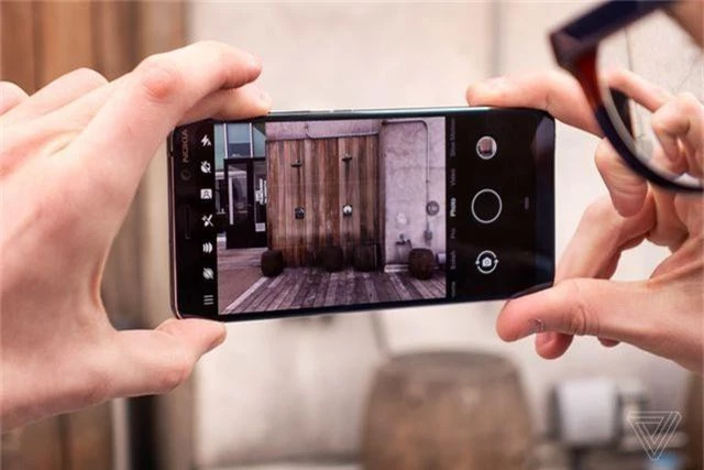 Nokia 9 PureView - smartphone có 5 camera sau đầu tiên trên thế giới - 8