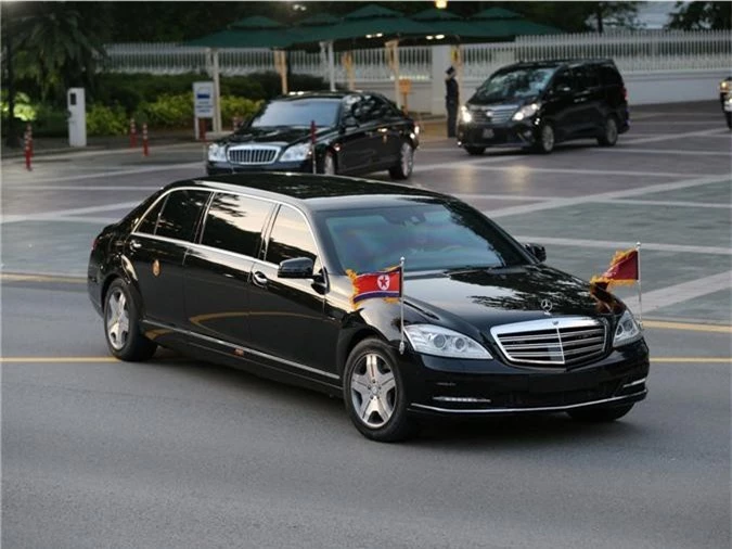 Kim Jong Un, xe của Kim Jong Un, xe Tổng Thống, xe sang, Toyota Land Cruiser, Land Cruiser V8