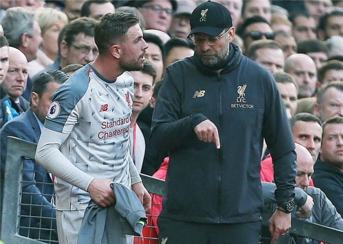 Không được học trò bắt tay, HLV Klopp giận ra mặt