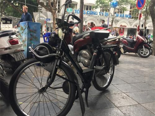 Soi chiếc xe cổ “độc nhất” Việt Nam của thiếu gia Hà Thành