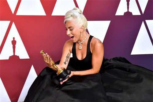 Lady Gaga không muốn Oscar chia hạng mục trao giải theo giới tính