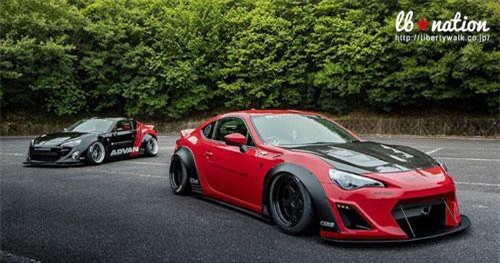 Toyota 86 cực thể thao với widebody Liberty Walk giá cả trăm triệu