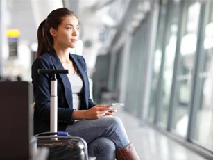 Đến bệnh viện thăm bạn thân bị tai nạn, cô gái phát hiện bí mật động trời và cái kết đắng ngắt