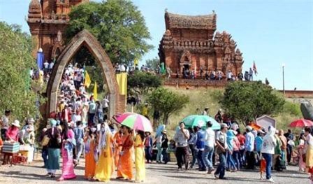 Khánh Hòa, Ninh Thuận “bắt tay” níu chân khách quốc tế