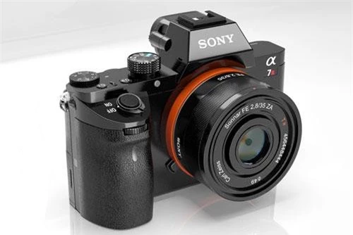 5. Sony A7R II (98 điểm).