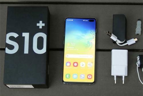 Mở hộp Samsung Galaxy S10 Plus giá từ 22,99 triệu tại Việt Nam
