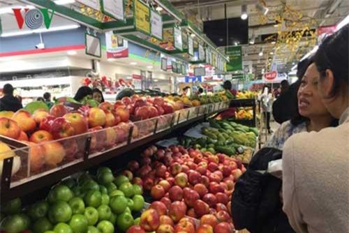 Chỉ số giá tiêu dùng tháng 2 tăng 0,8% do nhu cầu cao trong dịp Tết