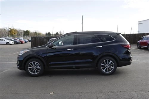 4. Hyundai Santa Fe XL 2019.