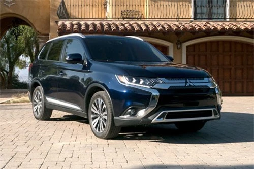 6. Mitsubishi Outlander 2019.