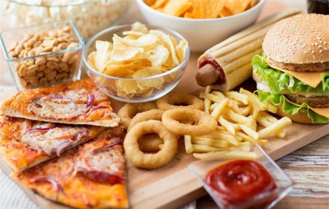 6 loại thực phẩm nên cắt bỏ khỏi chế độ ăn nếu không muốn gây hại cho sức khỏe