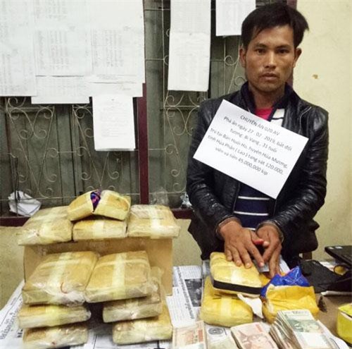Phá đường dây vận chuyển 120.000 viên ma túy từ Lào vào Việt Nam