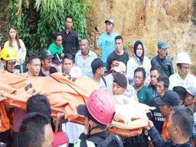 Sập hầm mỏ tại Indonesia, 3 người chết và 60 người bị vùi lấp
