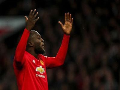 Lập cú đúp, Lukaku đặt chân tới 'ngôi đền các huyền thoại' tại Premier League