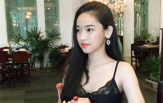 Thúy Vi chuẩn bị mở spa sang xịn, hotgirl thị phi giàu tới mức nào?