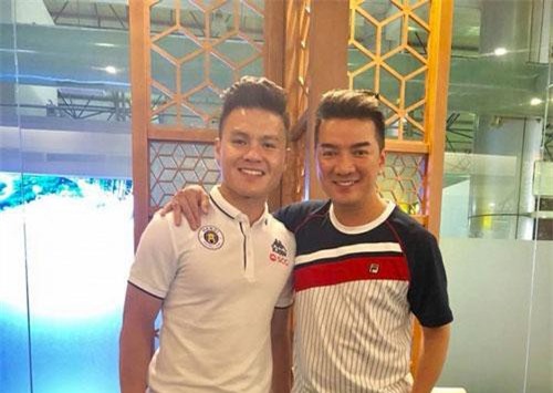 Lại có dịp hội ngộ, Mr Đàm rủ rê Quang Hải tháng 8 đi Mỹ chơi cùng