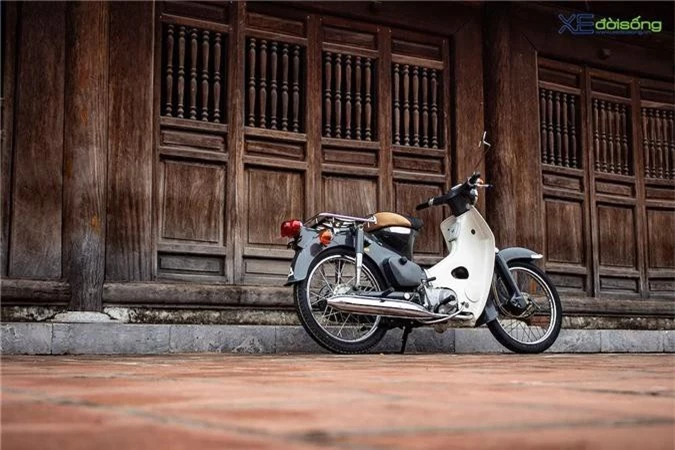 Diện kiến Honda Super Cub C70 “Dame” nguyên bản tại Hà Nội ảnh 2