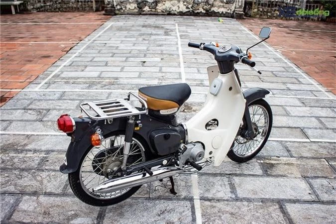 Diện kiến Honda Super Cub C70 “Dame” nguyên bản tại Hà Nội ảnh 21