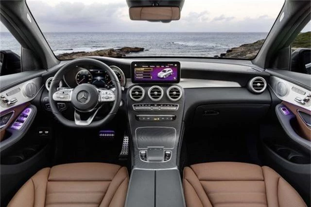 Mercedes-Benz giới thiệu GLC phiên bản mới - 2