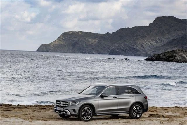 Mercedes-Benz giới thiệu GLC phiên bản mới - 7