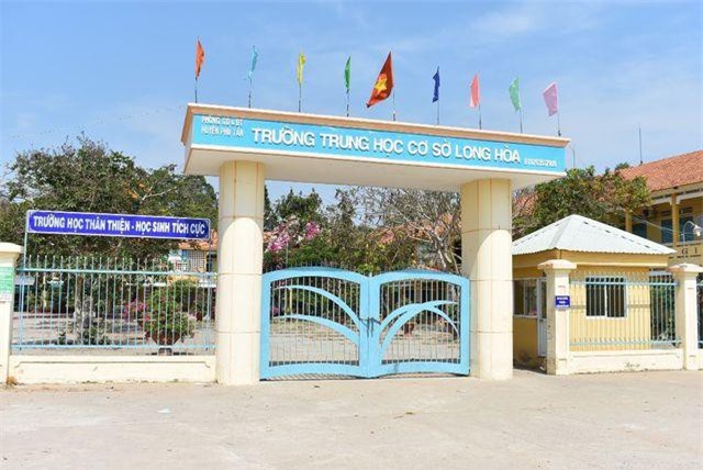 An Giang: &#x201C;Th&#x1EA7;y gi&#xE1;o b&#x1ECB; t&#x1ED1; &#x111;&#xE1;nh v&#x1EB9;o c&#x1ED9;t s&#x1ED1;ng n&#x1EEF; sinh&#x201D; &#x111;&#x1ED1;i m&#x1EB7;t v&#x1EDB;i m&#x1EE9;c k&#x1EF7; lu&#x1EAD;t c&#x1EA3;nh c&#xE1;o, chuy&#x1EC3;n n&#x1A1;i c&#xF4;ng t&#xE1;c