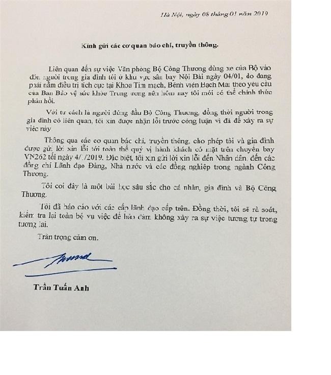 Bộ Công thương: Hai tháng chưa xử lý xong vụ "xe biển xanh vào tận thang máy bay đón vợ bộ trưởng"