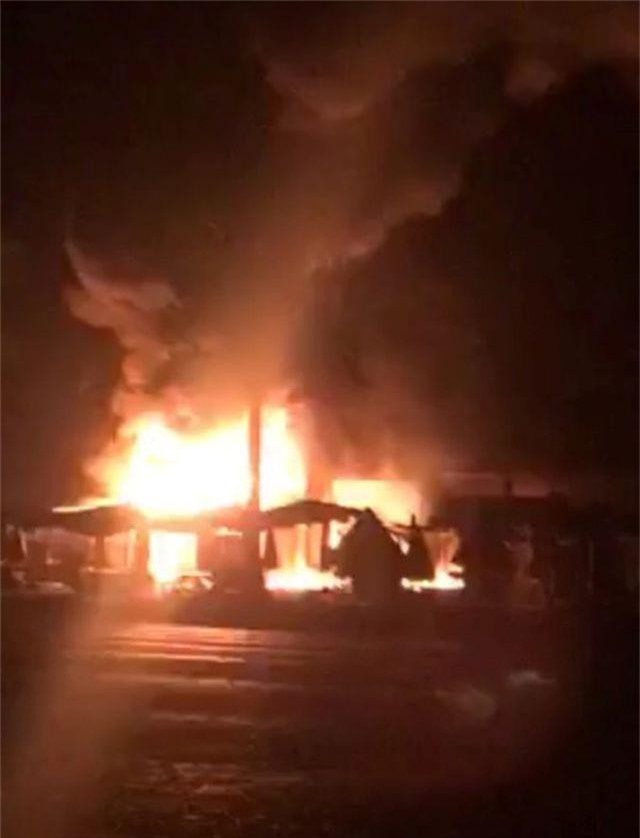 Kiên Giang: Cháy chợ lúc rạng sáng, 30 ki ốt bị thiêu rụi