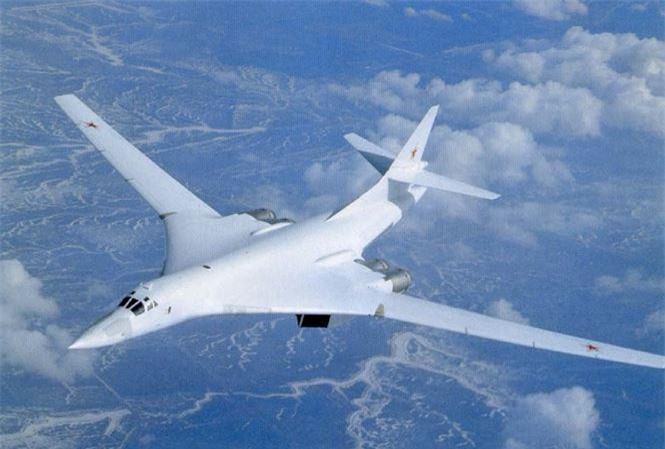 Tổng thống Nga Putin hài lòng về 'Thiên nga trắng' Tu-160M2