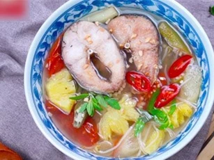 Clip: Bí quyết nấu canh chua cá lóc ngọt mát, ăn là ghiền