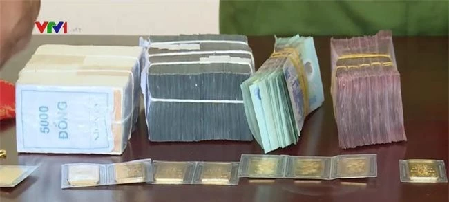 Số tiền vàng công an thu được từ kẻ cướp vụ cướp 2,22 tỷ đồng ở Trạm thu phí Dầu Giây