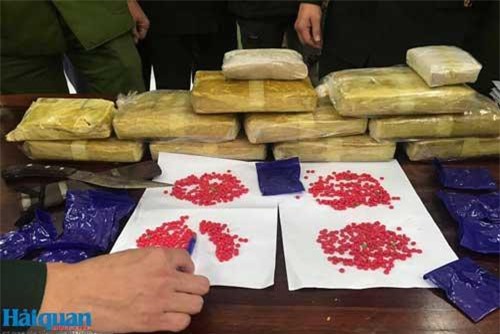 Bắt giữ đối tượng vận chuyển 60.000 viên ma túy tổng hợp