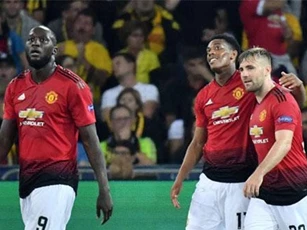 Đội hình tiêu biểu vòng 29 Premier League: M.U áp đảo