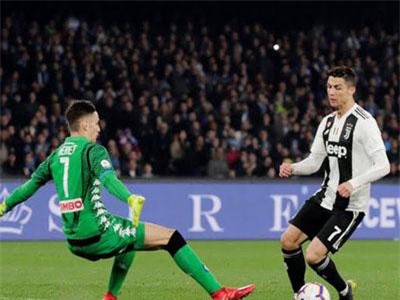 Thi đấu quả cảm với 10 người, Napoli vẫn thua đau đớn Juventus