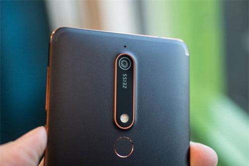 5 smartphone giá rẻ chụp ảnh tốt tại Việt Nam