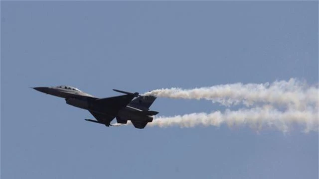 Pakistan phủ nhận dùng máy bay chiến đấu F-16 của Mỹ tấn công máy bay Ấn Độ - 1