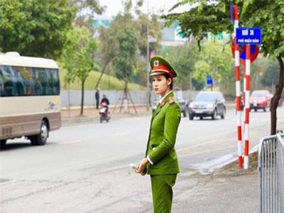 Vẻ đẹp của những 'bóng hồng thép' bảo vệ thượng đỉnh Mỹ - Triều