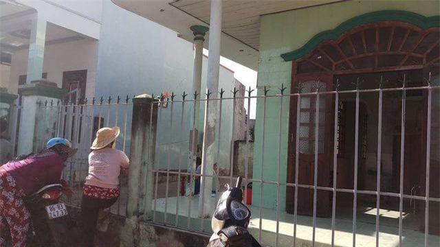 Bình Thuận: Khống chế nghi phạm giết người, đâm trọng thương công an