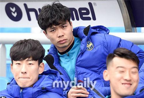 Báo Hàn Quốc phản ứng bất ngờ khi CĐV Việt "làm loạn" fanpage Incheon United vì Công Phượng