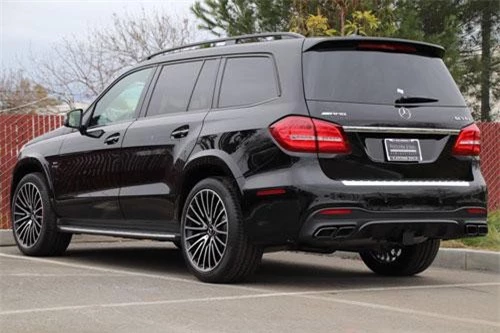 8. Mercedes-AMG GLS 63 (giá khởi điểm: 127.145 USD).