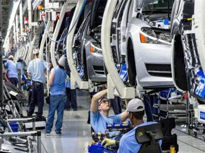 Ngành công nghiệp ô tô toàn cầu đối mặt những nguy cơ gì trong năm 2019?