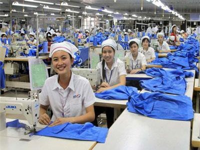 Nhiều doanh nghiệp dệt may đã có đủ đơn hàng sản xuất cho 6 tháng