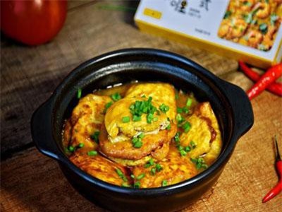 Cách làm món đậu hũ kẹp thịt bằm rim cà ri