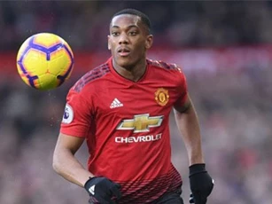 Hé lộ thời điểm Martial trở lại thi đấu